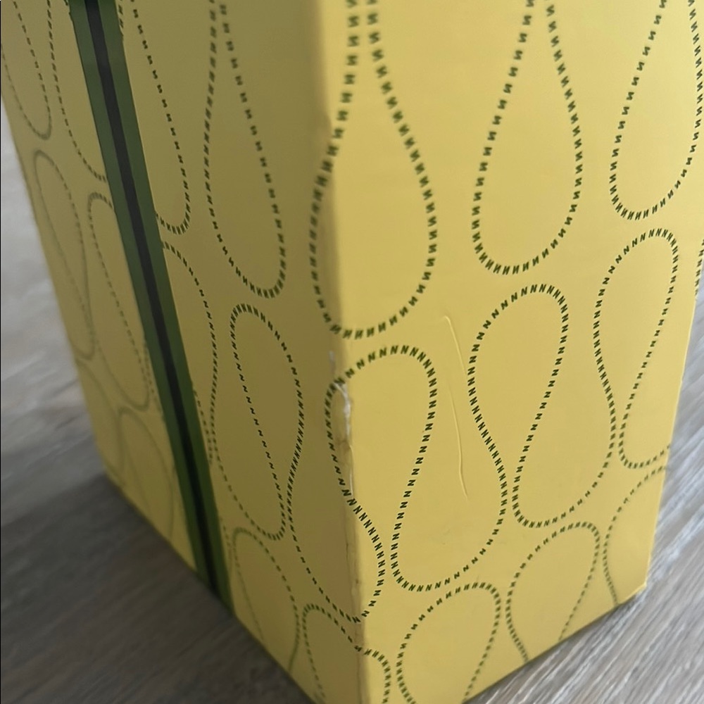 NEST Reed Diffuser Grapefruit - Picture 6 of 6